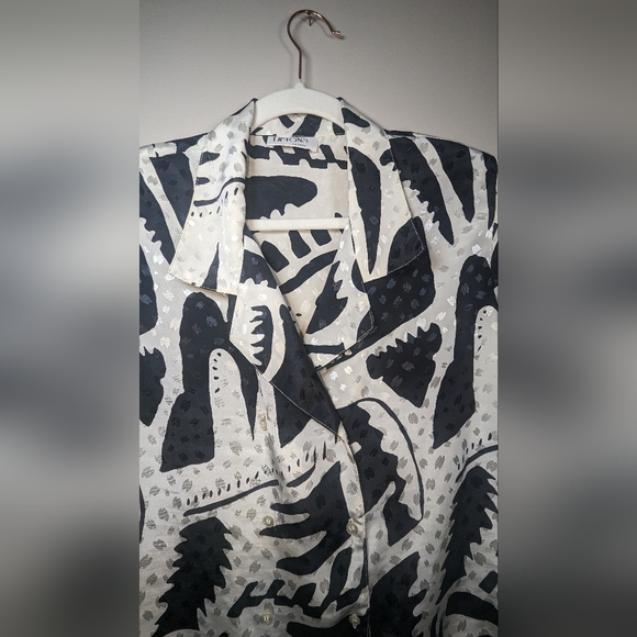 Vintage 80s blank/white funky print button up shirt sleeve blouse - Picture 4 of 7